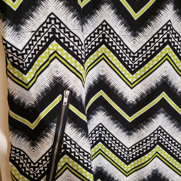 Zig Zag Long Tunic Top - Picture 6 of 6